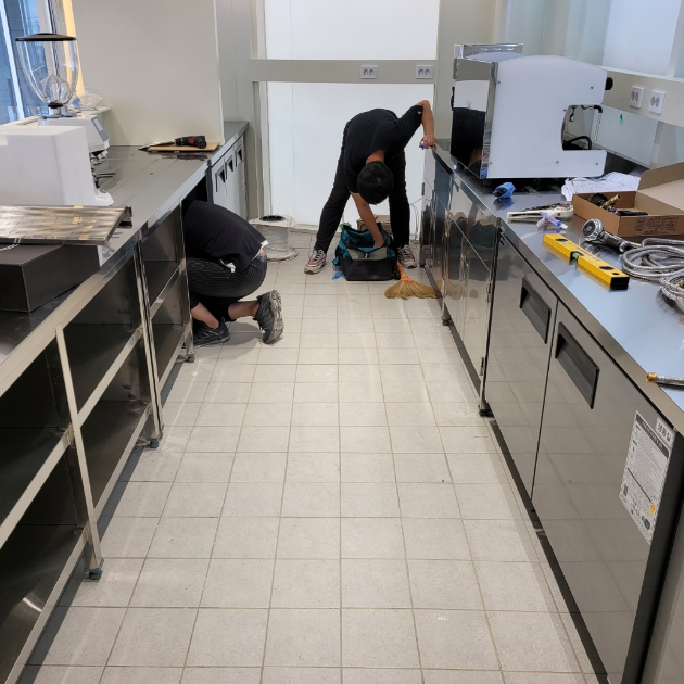 VERSACE I 뉴 홀리데이 컬렉션